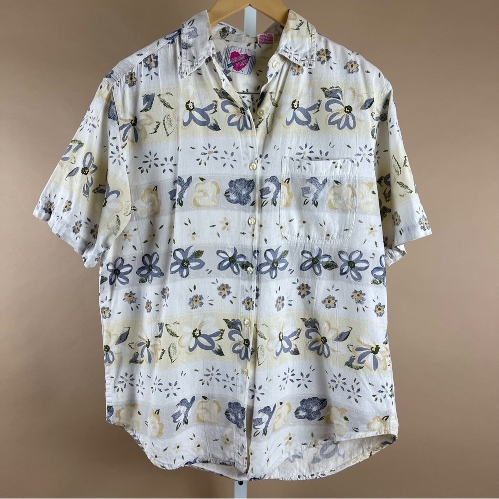 Vintage Keren Hart Medium Watercolor Floral Linen Art To Wear Button Up Camp